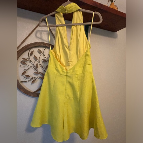 Romper - Picture 2 of 4